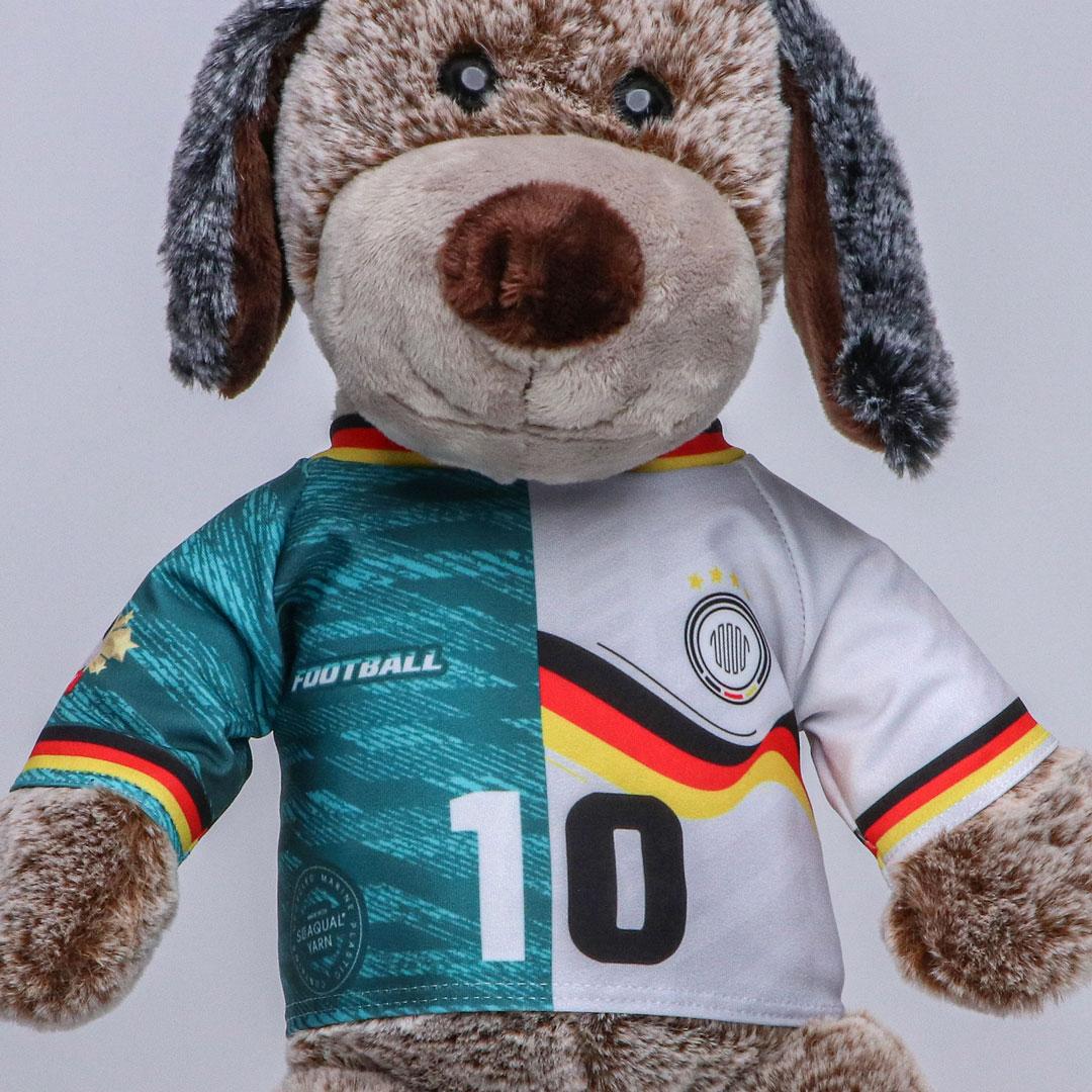 M140910 Football -  - mbw