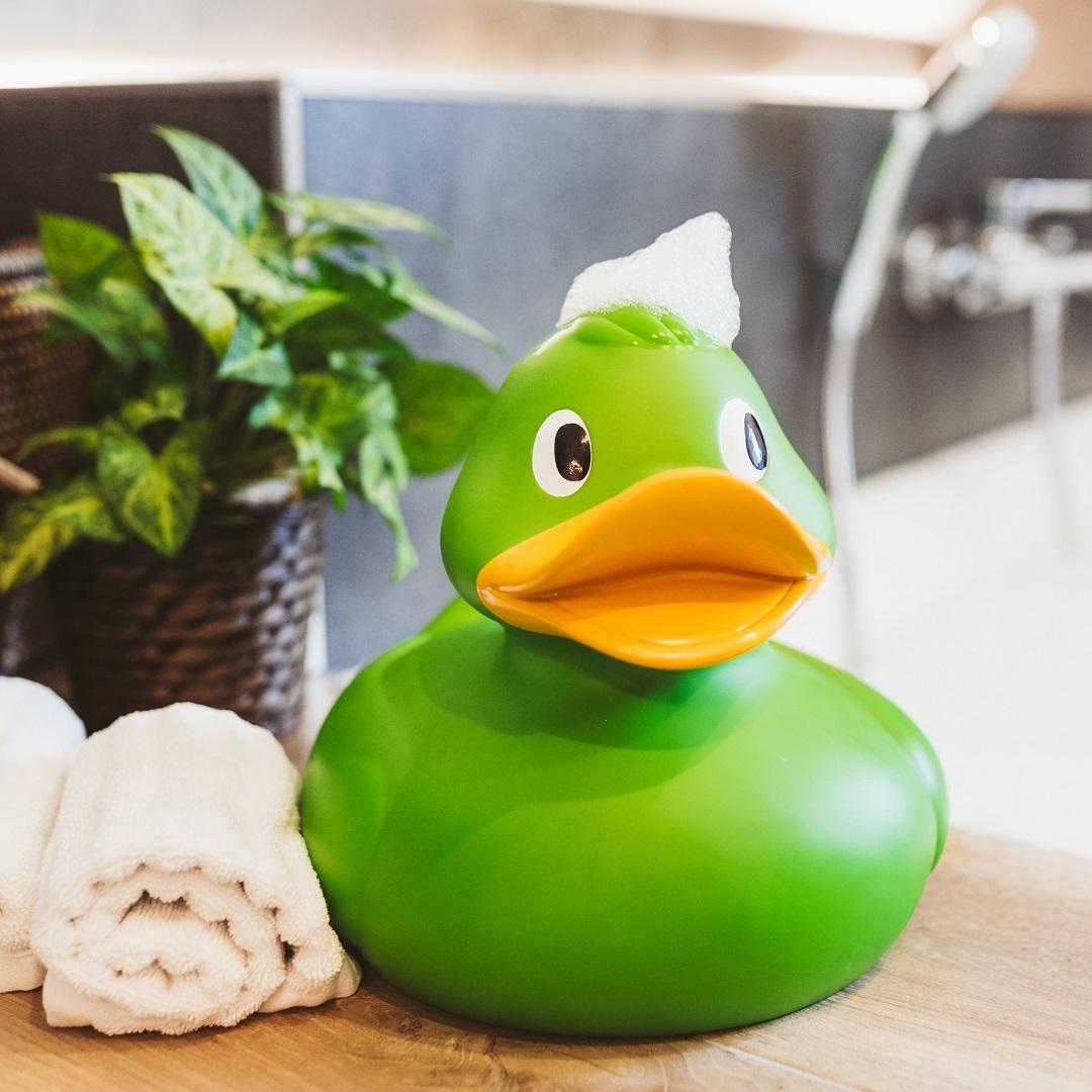 M131051 Green - Rubber duck, giant - mbw