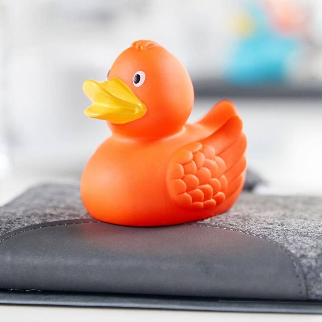 M131004 Orange - Rubber Duck Wings - mbw