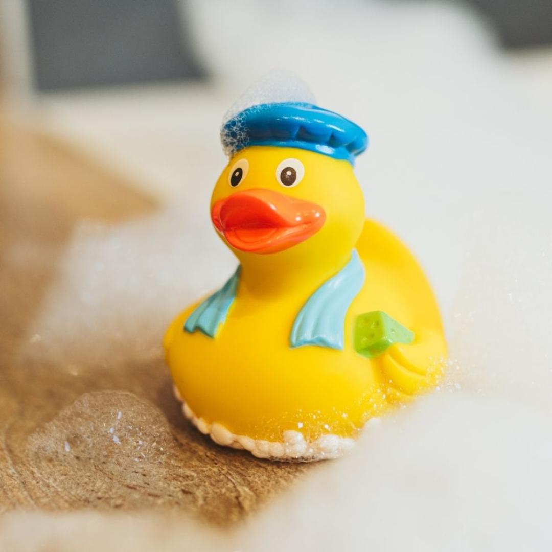 M131143 Multicoloured - Squeaky duck bubble bath - mbw