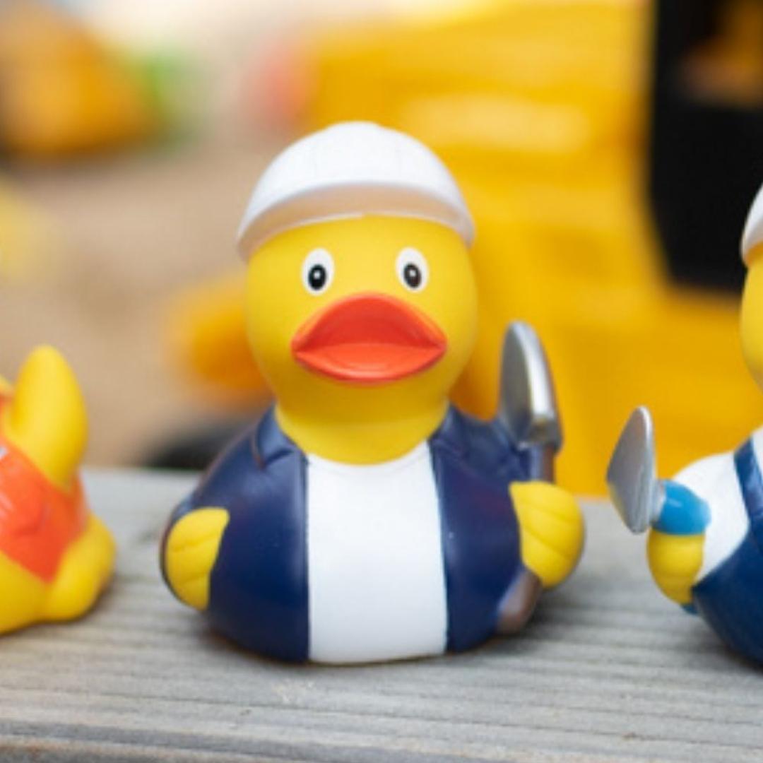 M131219 Multicoloured - Squeaky duck concrete labourer - mbw