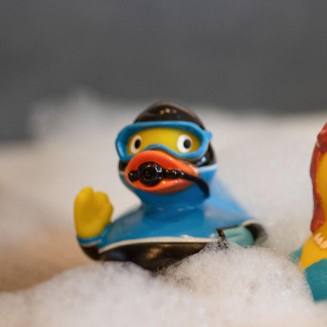 M131278 Multicoloured - Squeaky duck Diver - mbw