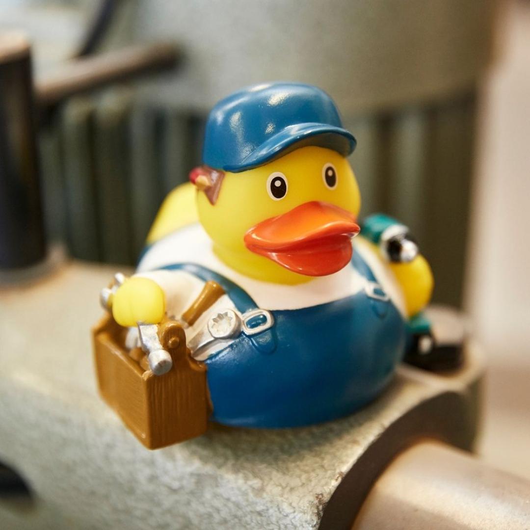 M131245 Multicoloured - Squeaky duck technician - mbw